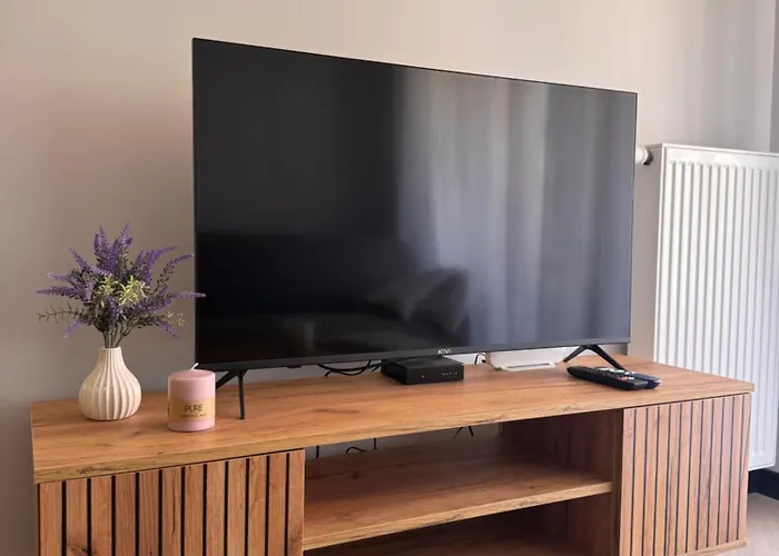 Bergera Olive Hill-2 *